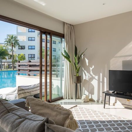 Sanders Aqua Park Resort - Precious 3-Bedroom Holiday Home With Shared Pool ليماسول المظهر الخارجي الصورة